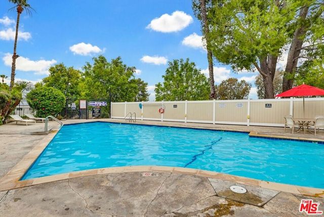 9552 Via Milano, Burbank, CA 91504