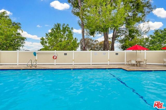 9552 Via Milano, Burbank, CA 91504