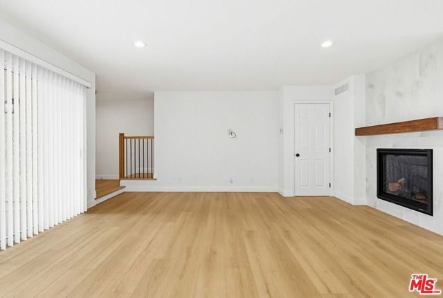 9552 Via Milano, Burbank, CA 91504