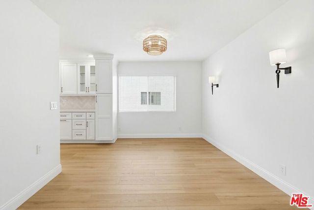 9552 Via Milano, Burbank, CA 91504