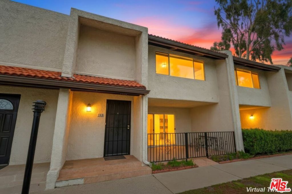 9552 Via Milano, Burbank, CA 91504