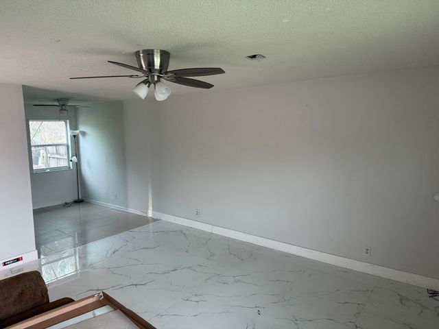 6019 Hayes Street, Hollywood, FL 33024