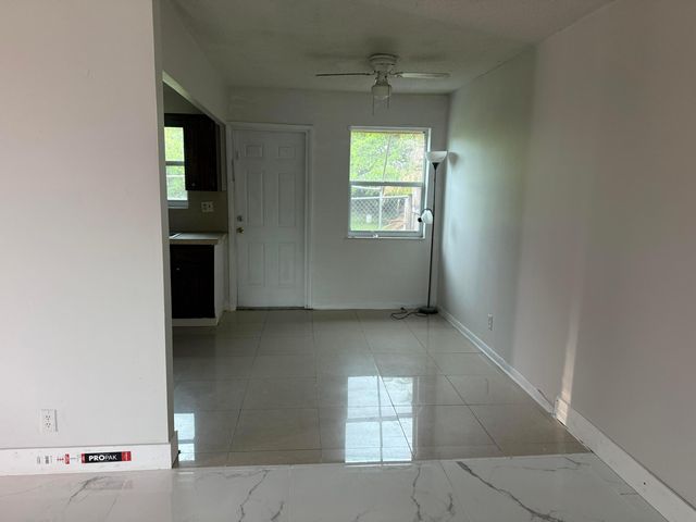 6019 Hayes Street, Hollywood, FL 33024