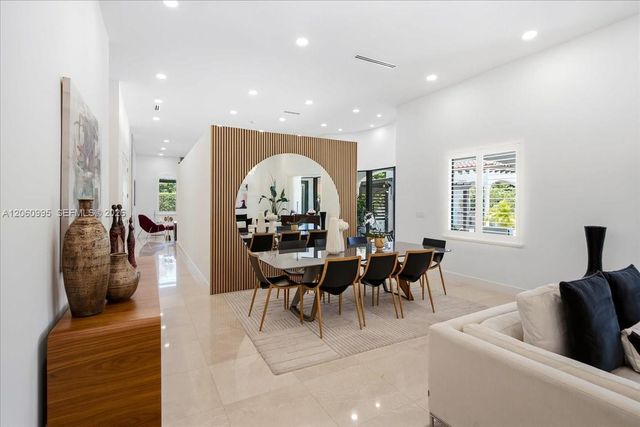 331 SW 124th Ave, Miami, FL 33184