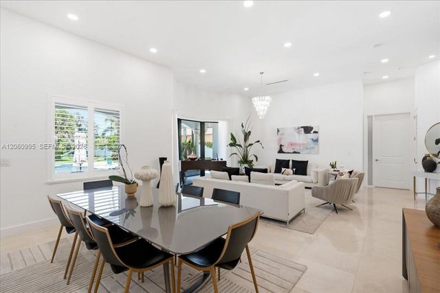331 SW 124th Ave, Miami, FL 33184