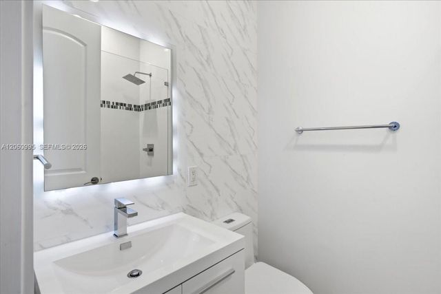 331 SW 124th Ave, Miami, FL 33184