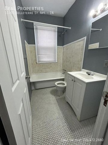 11391 Belleterre Avenue, Detroit, MI 48204