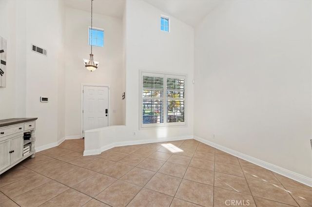 1040 Nighthawk Drive, Corona, CA 92881