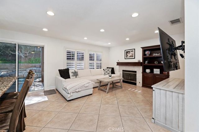 1040 Nighthawk Drive, Corona, CA 92881