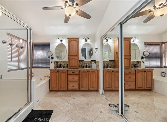 1040 Nighthawk Drive, Corona, CA 92881