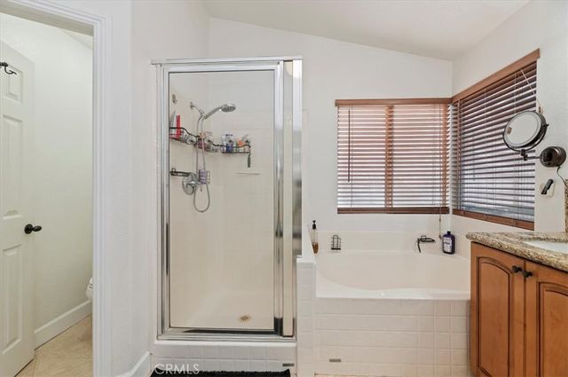 1040 Nighthawk Drive, Corona, CA 92881