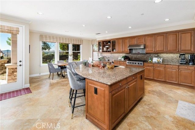 27 Running Brook Dr, Laguna Hills, CA 92679