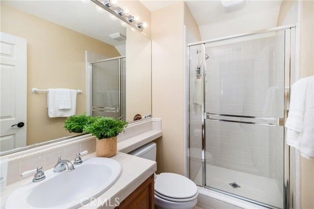 27 Running Brook Dr, Laguna Hills, CA 92679