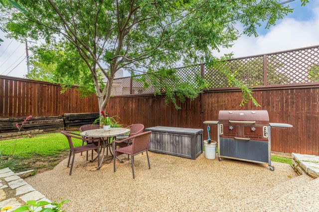 6703 Landover Hills Lane, Arlington, TX 76017