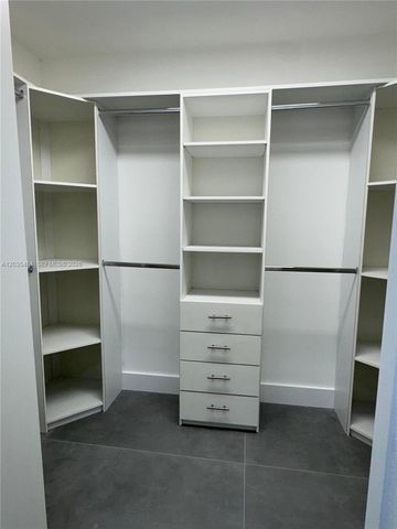1680 NE 191st St 310-2, Miami, FL 33179
