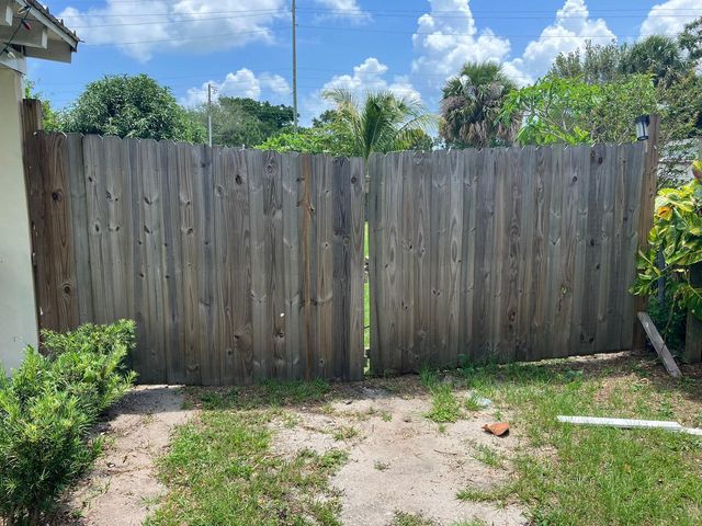 2016 Golfview Court, Fort Pierce, FL 34950