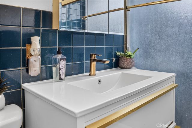 22061 Londelius Street, West Hills, CA 91304