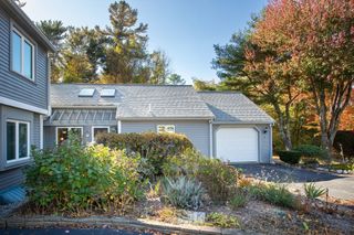 663 Wareham St 8, Middleboro, MA 02346
