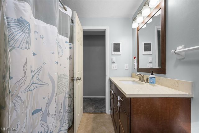 5953 Rosebelle Avenue, North Ridgeville, OH 44039