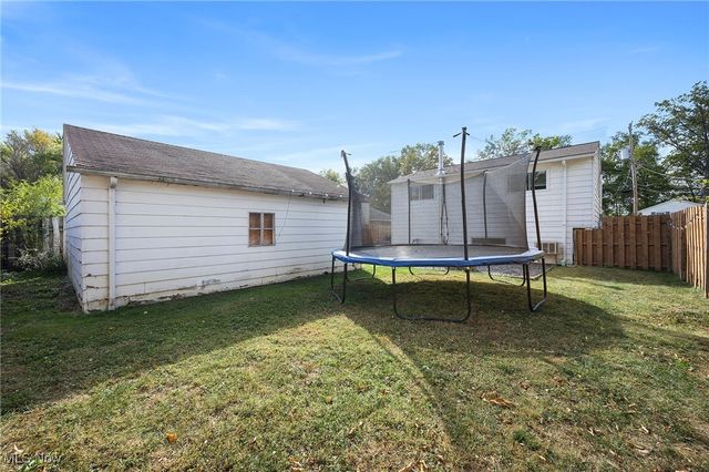 5953 Rosebelle Avenue, North Ridgeville, OH 44039