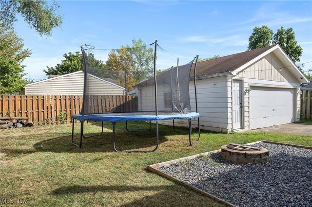 5953 Rosebelle Avenue, North Ridgeville, OH 44039