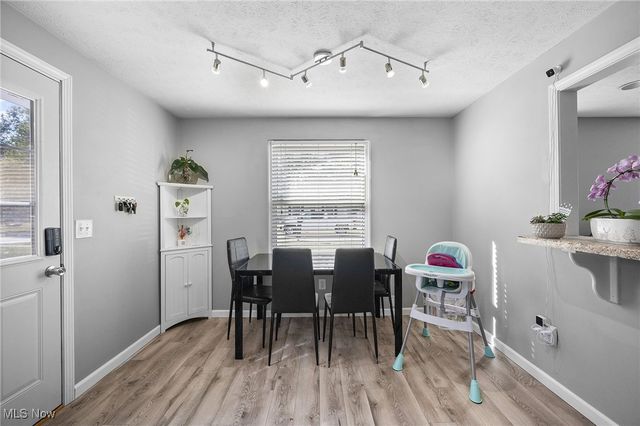 5953 Rosebelle Avenue, North Ridgeville, OH 44039