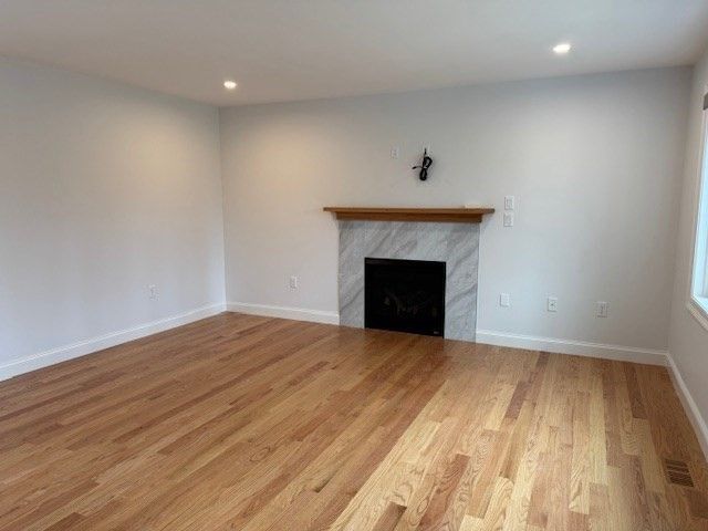 78 Mountain Road B, Burlington, MA 01803