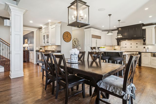 165 Haverton Way, North Barrington, IL 60010