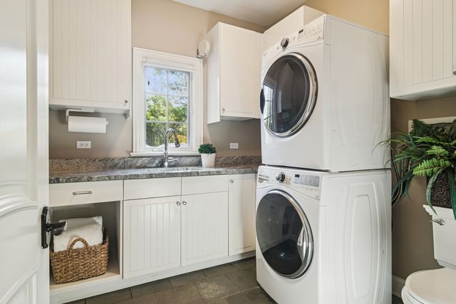 165 Haverton Way, North Barrington, IL 60010