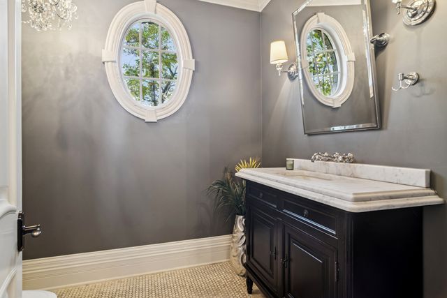 165 Haverton Way, North Barrington, IL 60010