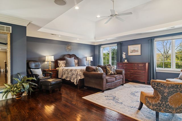 165 Haverton Way, North Barrington, IL 60010