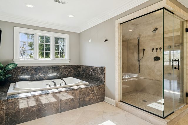 165 Haverton Way, North Barrington, IL 60010