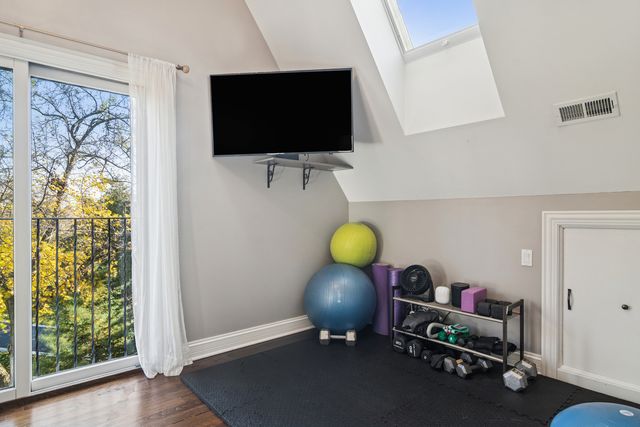 165 Haverton Way, North Barrington, IL 60010