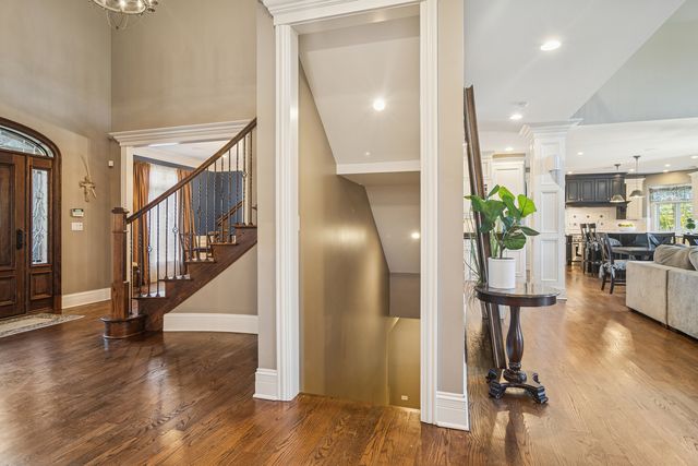 165 Haverton Way, North Barrington, IL 60010