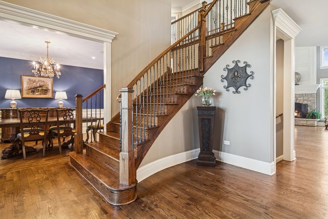 165 Haverton Way, North Barrington, IL 60010