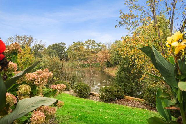 165 Haverton Way, North Barrington, IL 60010