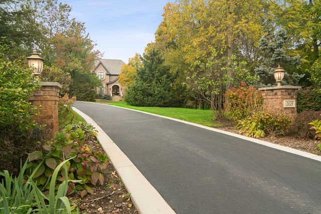 165 Haverton Way, North Barrington, IL 60010