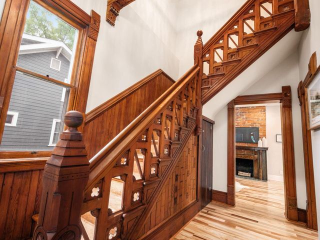 195 N Monroe Avenue, Columbus, OH 43203