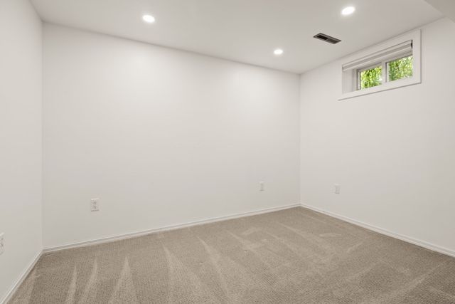 24 Sleigh Rd, Chelmsford, MA 01824