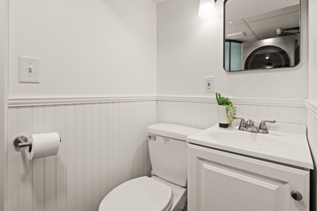 24 Sleigh Rd, Chelmsford, MA 01824