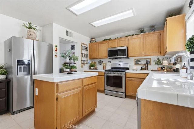 44849 Longfellow, Temecula, CA 92592