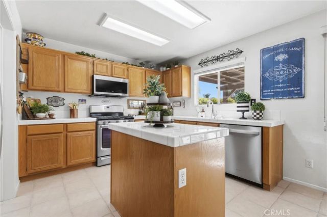 44849 Longfellow, Temecula, CA 92592