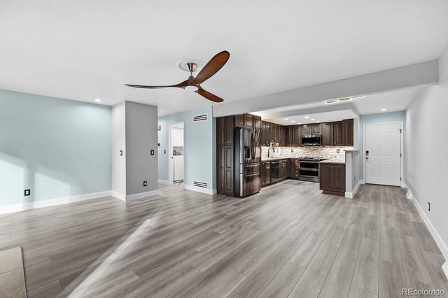 10345 E Peakview Avenue A, Englewood, CO 80111