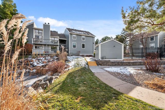 10345 E Peakview Avenue A, Englewood, CO 80111