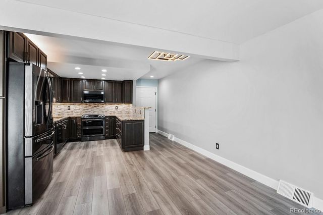 10345 E Peakview Avenue A, Englewood, CO 80111