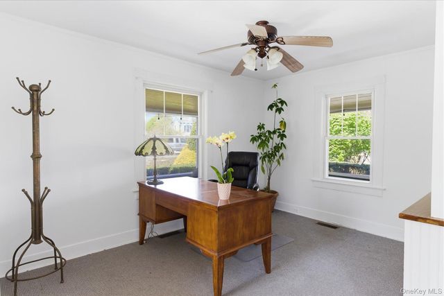 517 Montauk Highway, East Quogue, NY 11942