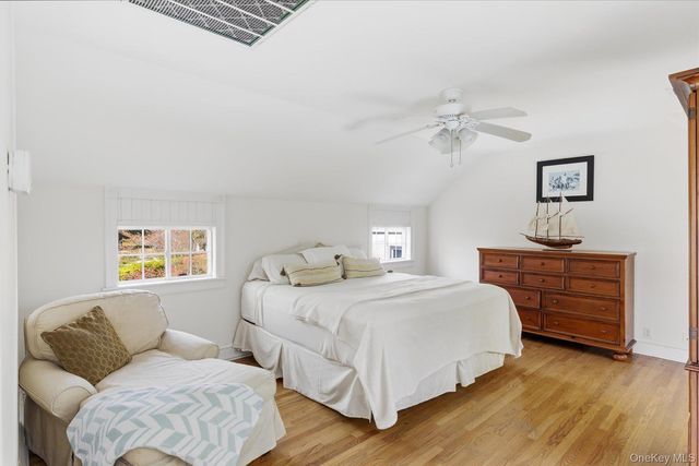 517 Montauk Highway, East Quogue, NY 11942