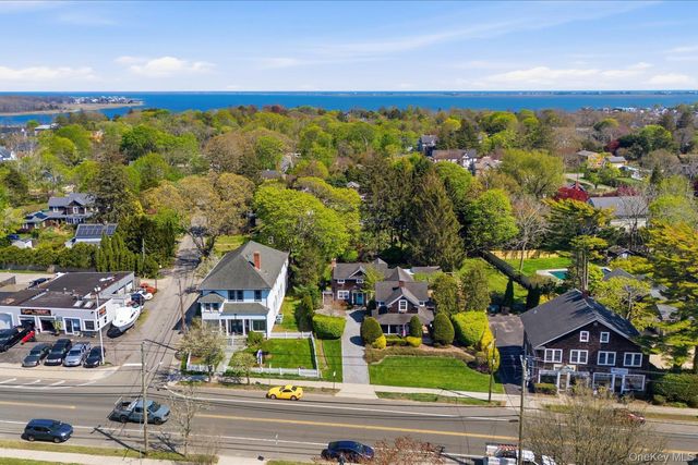 517 Montauk Highway, East Quogue, NY 11942