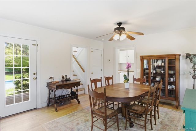 517 Montauk Highway, East Quogue, NY 11942