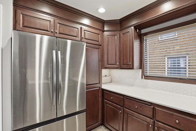 1820 N SUPERIOR STREET, Appleton, WI 54911